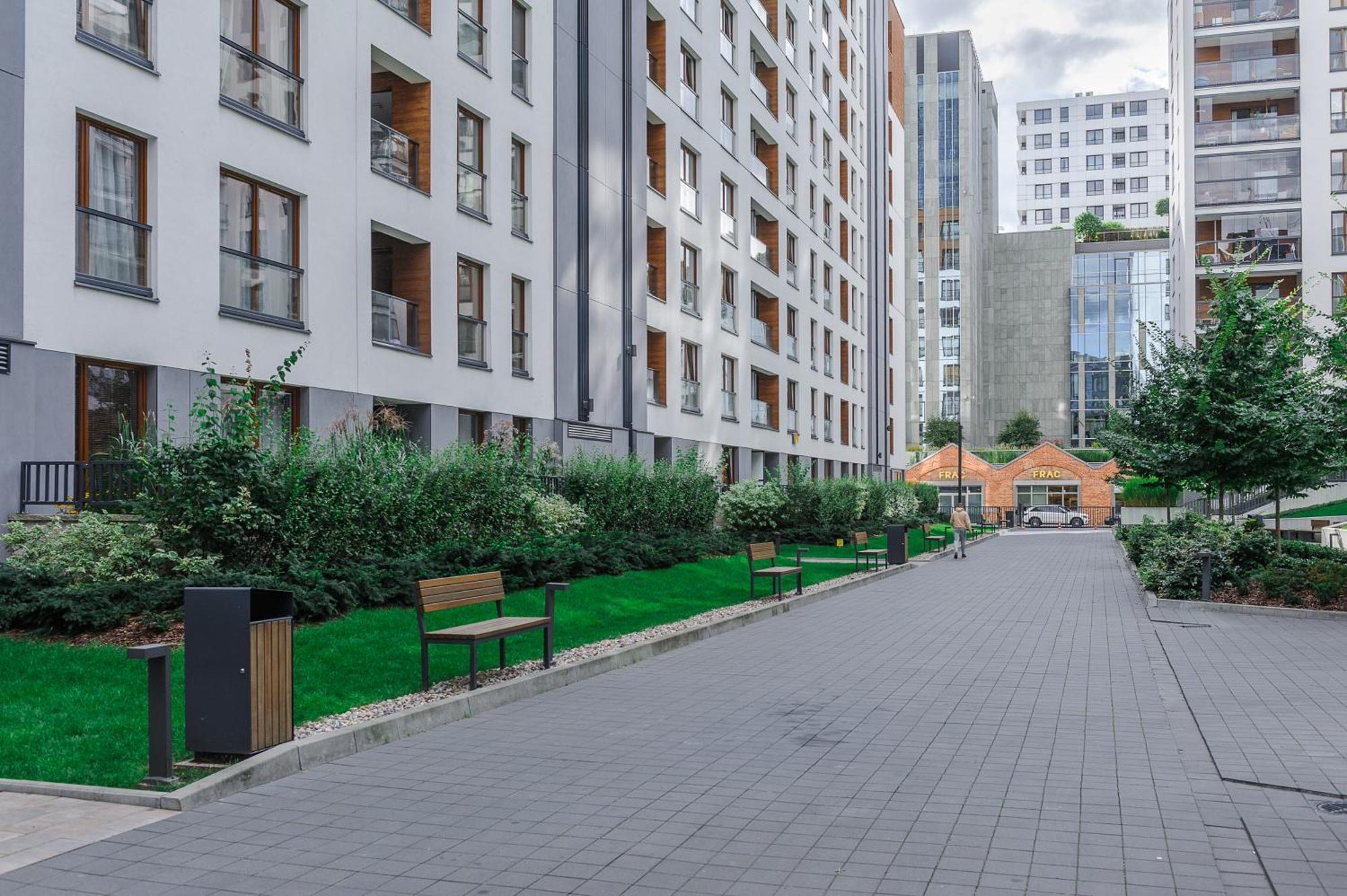 Lumina Apartment With Parking Near Muzeum Powstania Varsó Kültér fotó